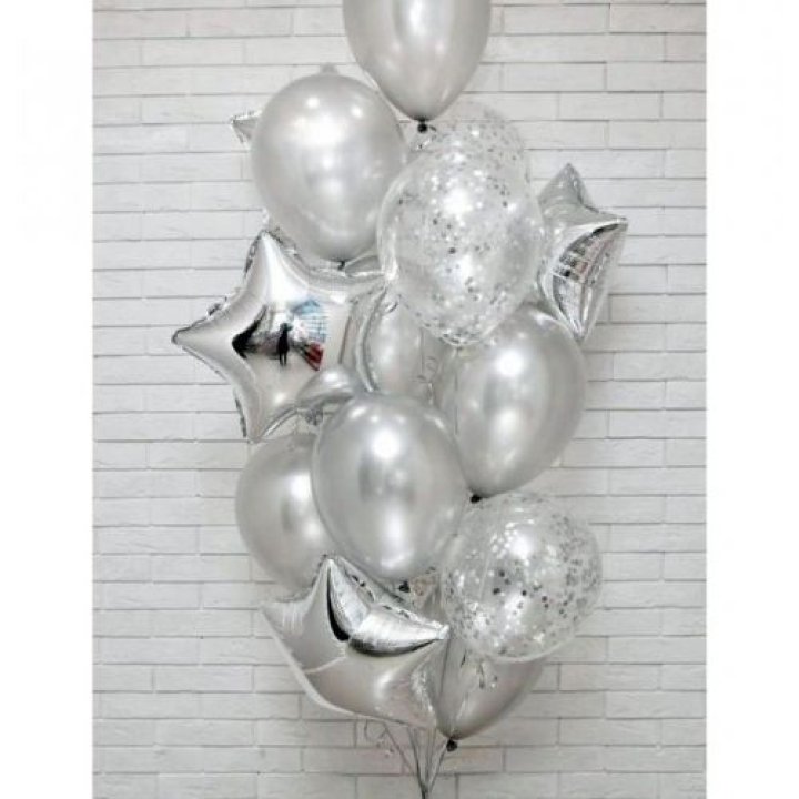 Фонтан шаров "Сильвер мун" в Ярославле