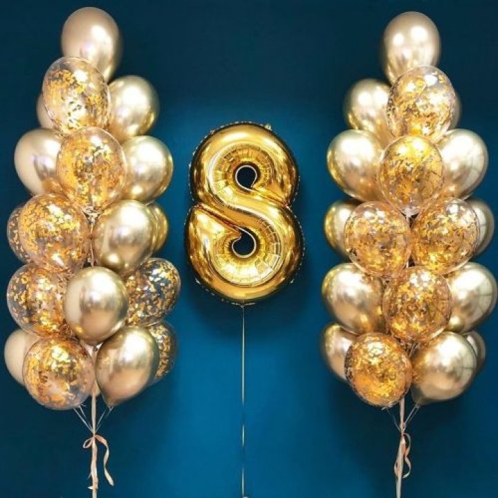 Цифра с фонтанами шаров  в Ярославле