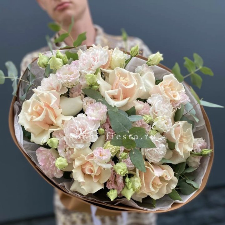  Букет кремовых роз "Мокко" в Ярославле