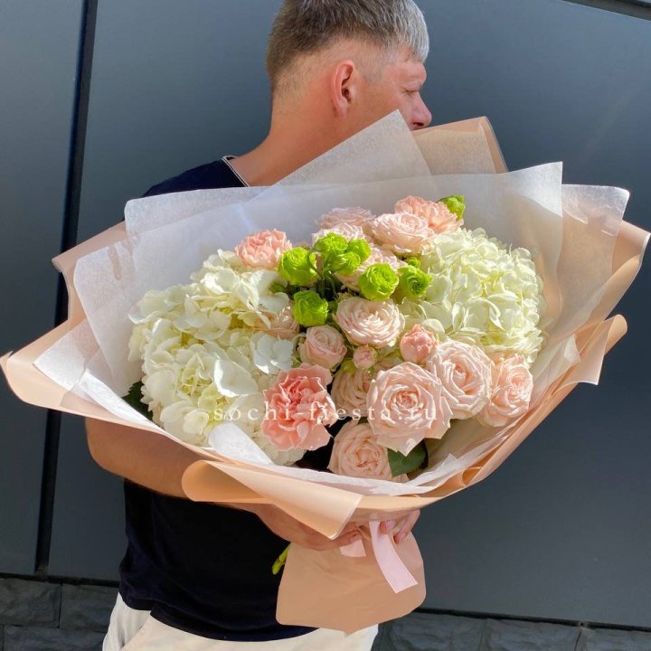 Авторский букет "Нежный крем" в Ярославле