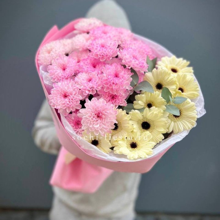 Дуо хризантем и гербер в Ярославле