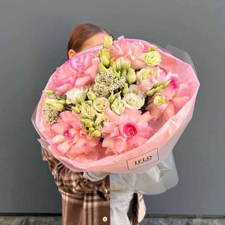 Букет "Розы с эустомой" с доставкой в Ярославле