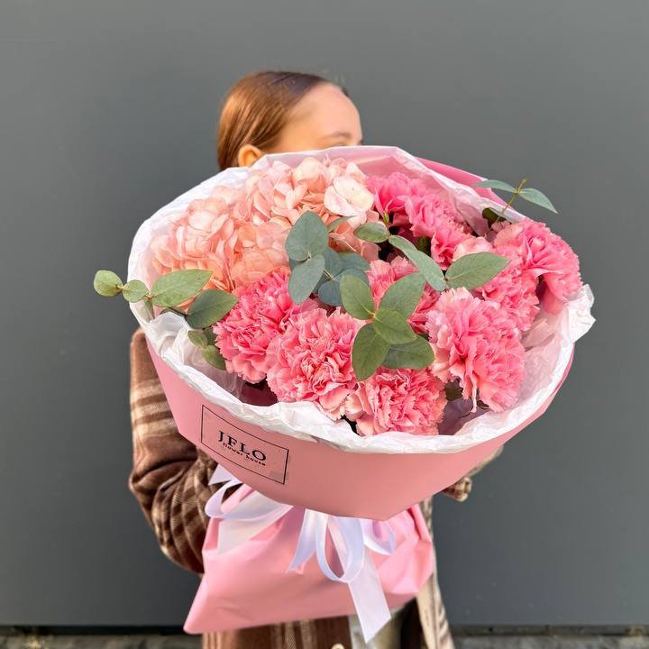 Дуо диантусы и гортензия в Ярославле