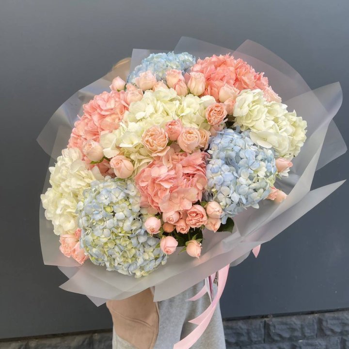 Дуо гортензии и бомбастик в Ярославле