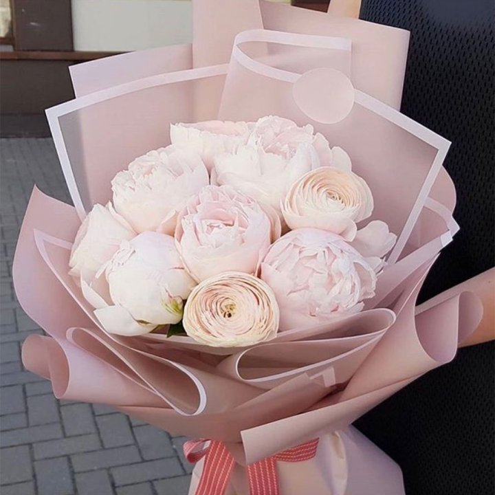 Пионы и ранункулюсы в Ярославле