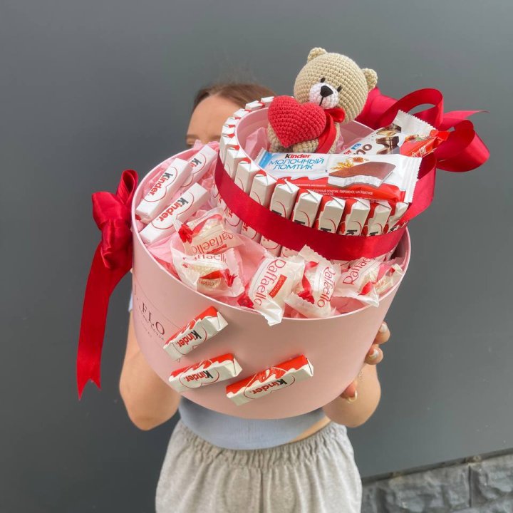 Бокс киндерами и раффаэлло 2 в Ярославле