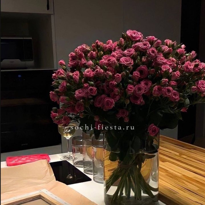 Цветочная подписка "Пакет большой" в Ярославле