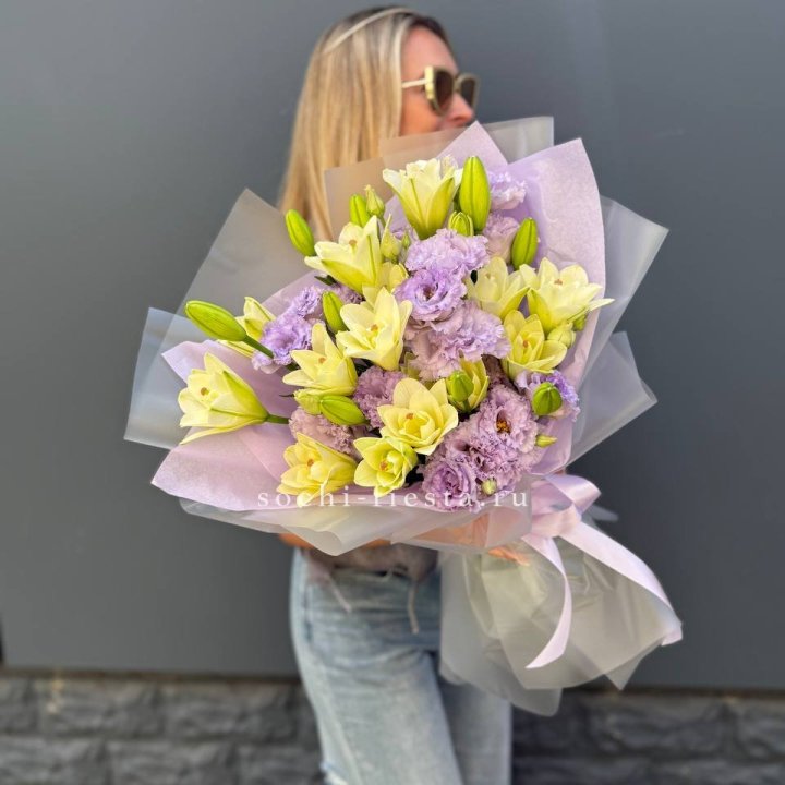  Букет лилий и эустом в Ярославле