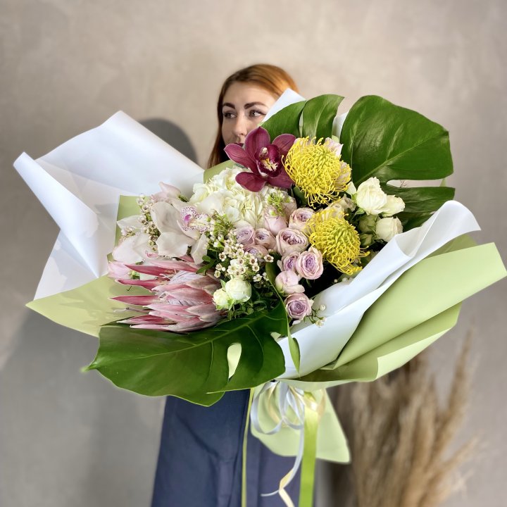 Дизайнерский букет экзотики в Ярославле