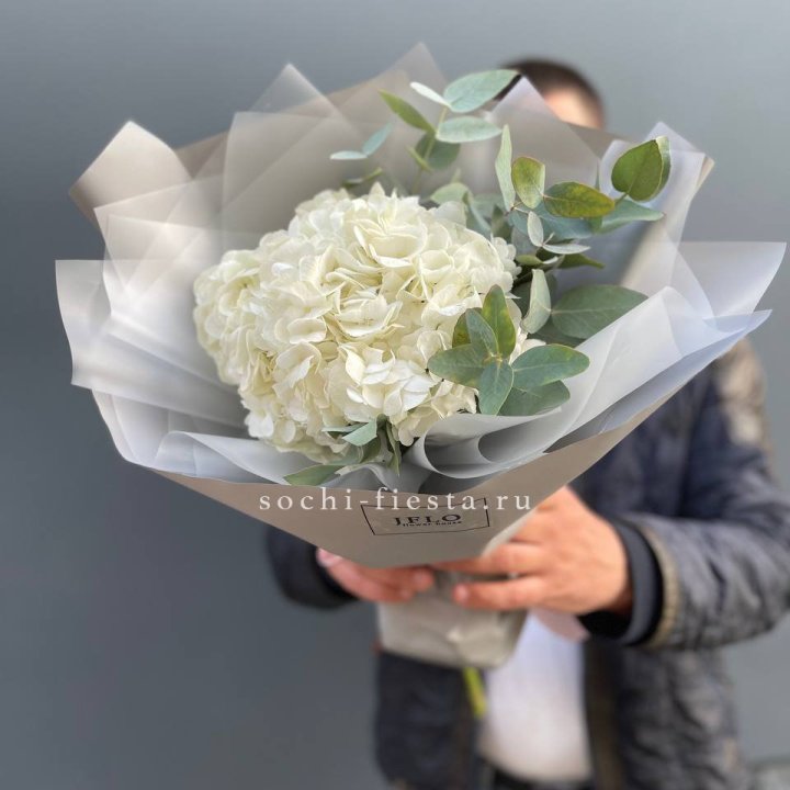  Букет  из белой гортензии в Ярославле