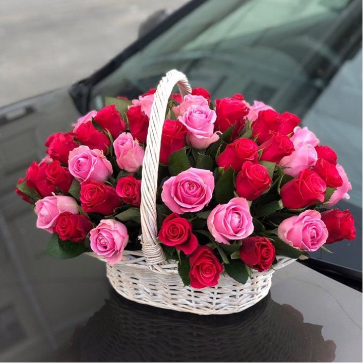 Корзина с розами  в Ярославле