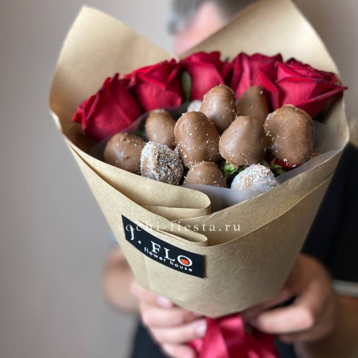 "Тандем с шоколадной клубникой" в Ярославле