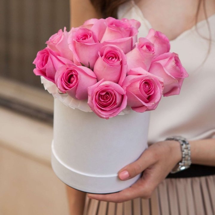 15 роз в боксе Кэтрин в Ярославле