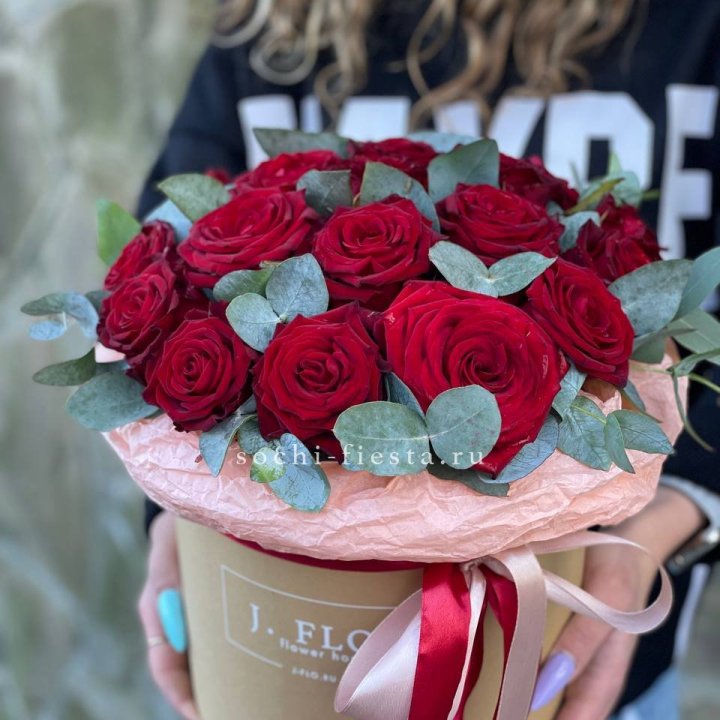 21 Красная роза в боксе №1 в Ярославле