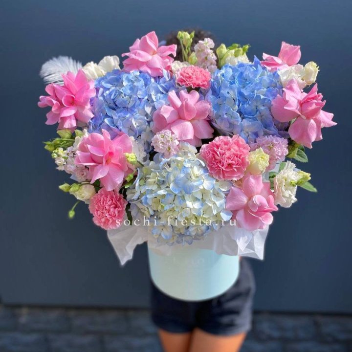 Коробка с цветами "Лемия" в Ярославле