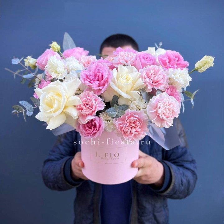 Цветочный бокс "Памела" в Ярославле