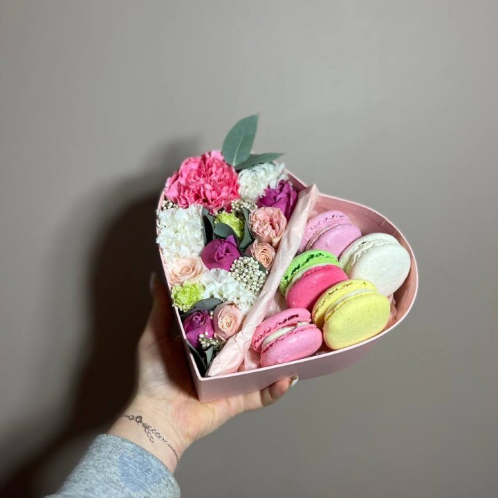 Дуо цветы и макаронсы в Ярославле