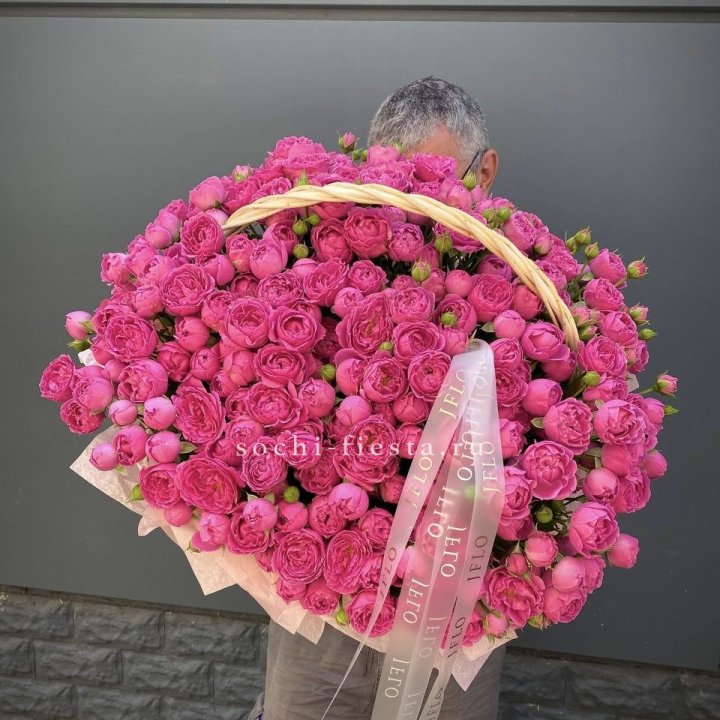 Корзина роз Мисти Баблс 151 в Ярославле