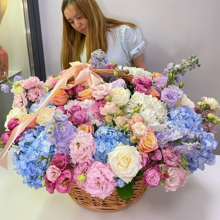 Авторская корзина "Экстра" с доставкой в Ярославле