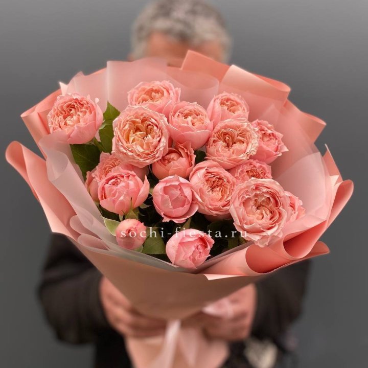 Букет комплимент из кустовых роз Джульетта в Ярославле