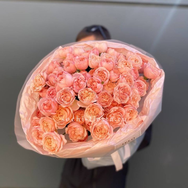 Букет из 21 пионовидной розы Джульетта в Ярославле