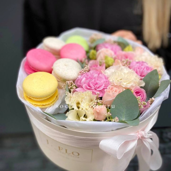 Бокс с макаронс "Тендернес" с доставкой в Ярославле