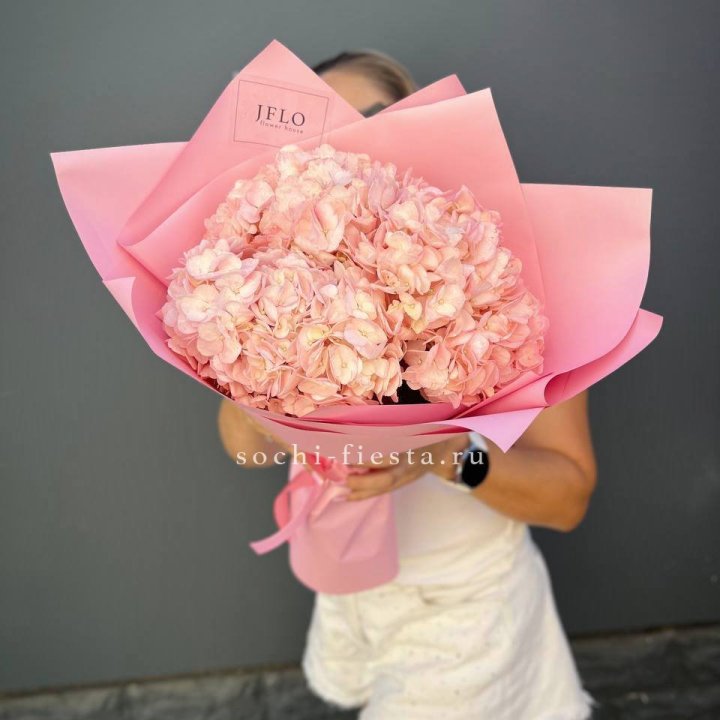 Букет гортензий "Крем" в Ярославле