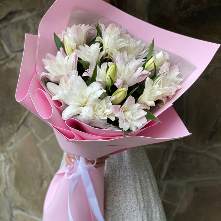 Букет пионовидных лилий №1 в Ярославле
