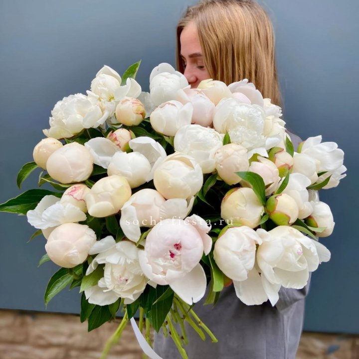 Охапка пионов в Ярославле
