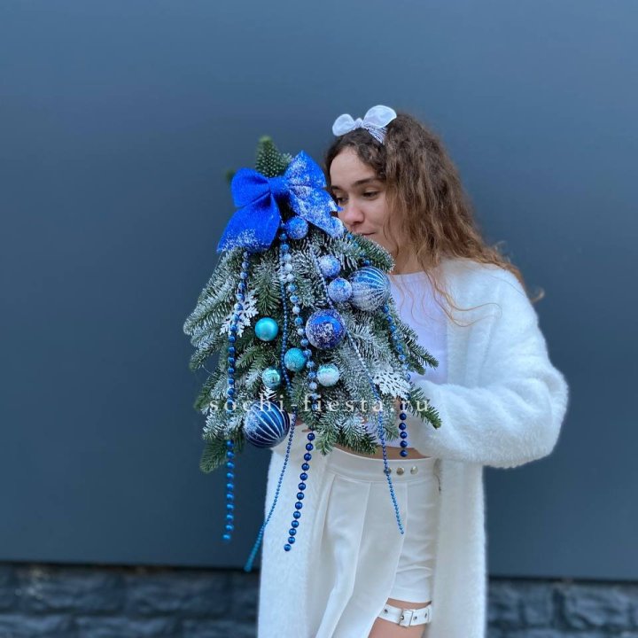 Новогодняя елочка "Блю" в Ярославле