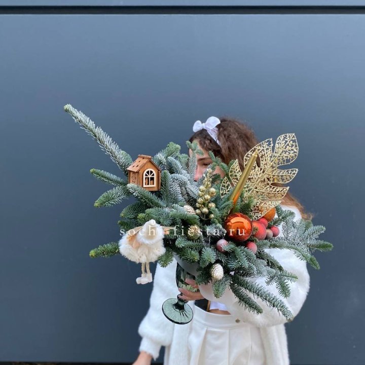 Композиция в бокале огненная  в Ярославле