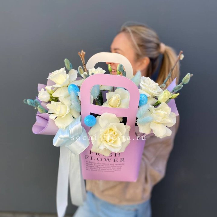 Цветочная сумочка "Пасхальная композиция" в Ярославле