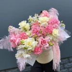 Заказать ЦВЕТЫ В КОРОБКАХ в Ярославле с доставкой и по самым низким ценам