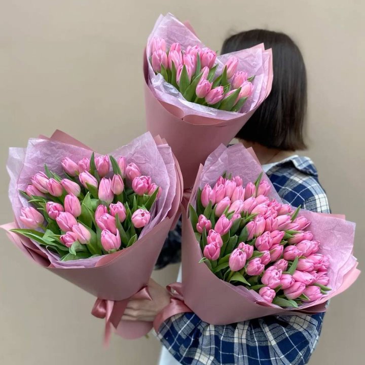 Букет розовых тюльпанов в Ярославле