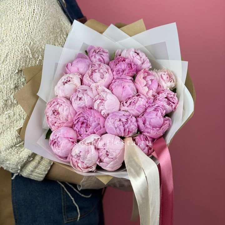 Букет из 21 пионов в Ярославле