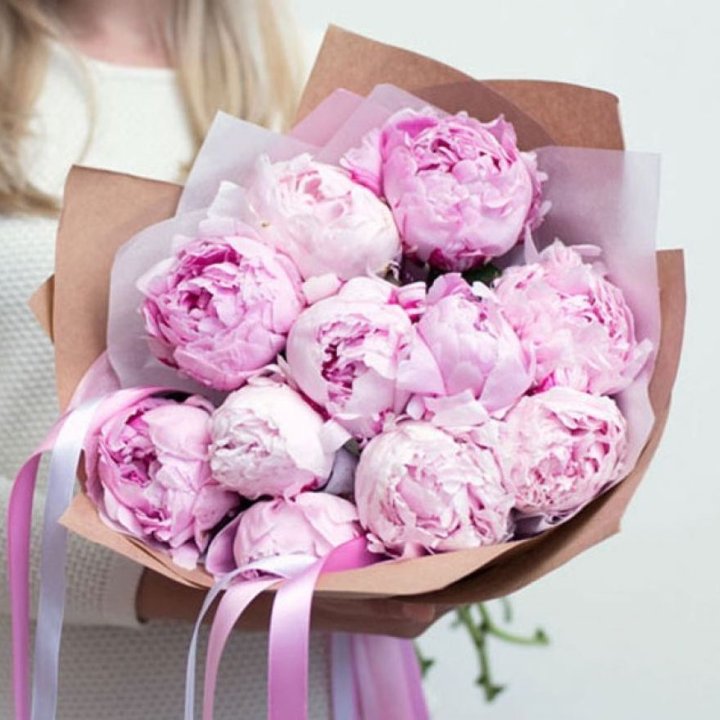 11 нежных пионов в Ярославле