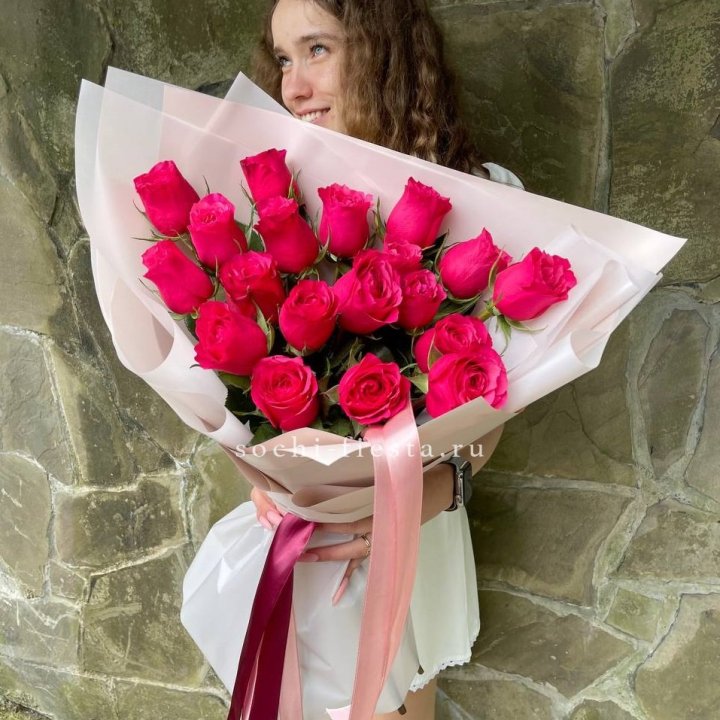 19 алых роз в Ярославле