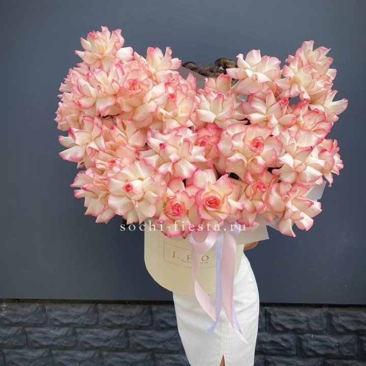 31 французская роза Джумилия в боксе в Ярославле