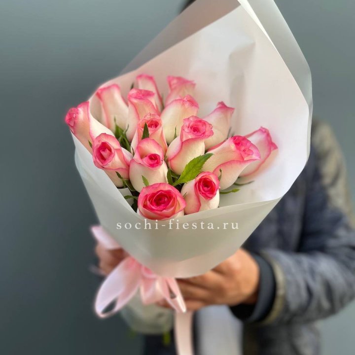 15 роз "Джумилия" в Ярославле