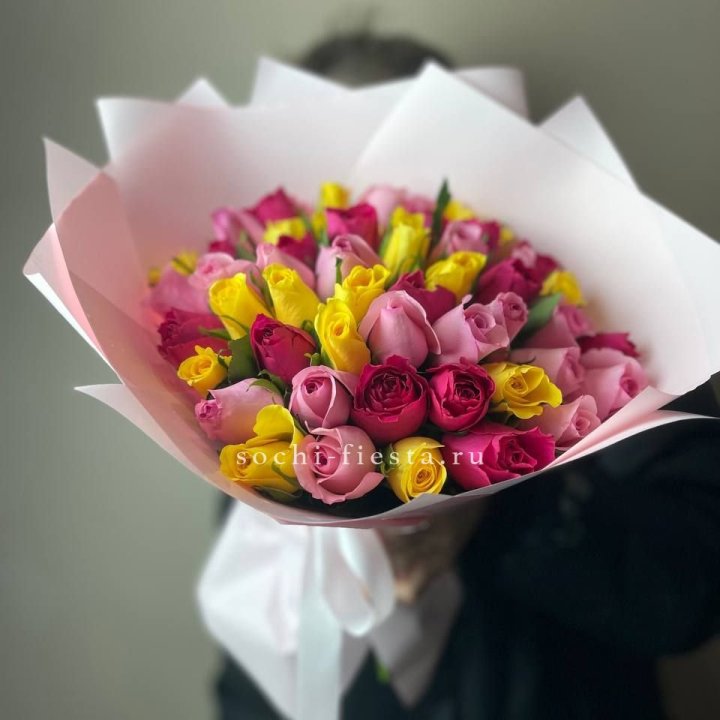 Букет из 51 розы Микс (Кения) в Ярославле