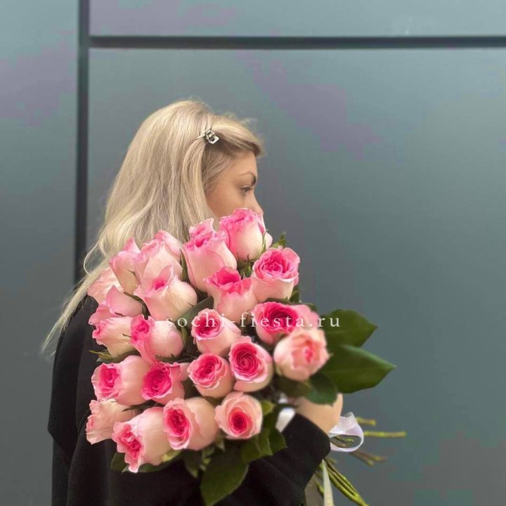  25 розовых роз в Ярославле