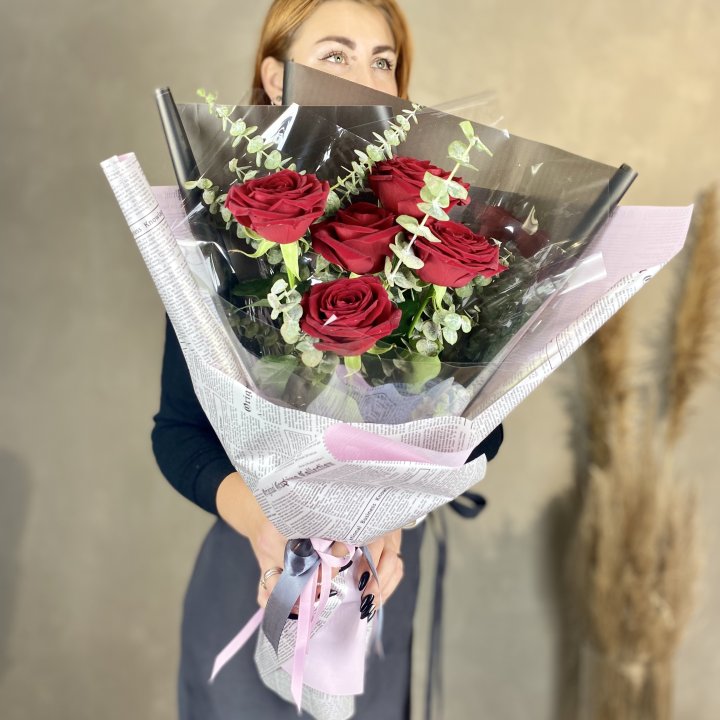 5 красных роз в Ярославле