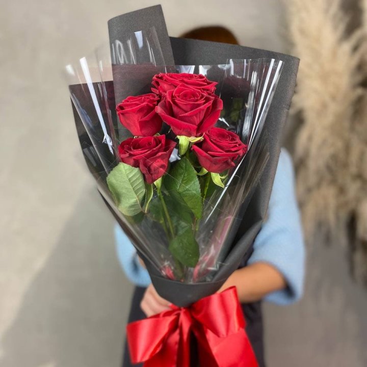 5 роз ред наоми в Ярославле