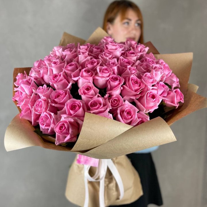 101 розовая роза в Ярославле
