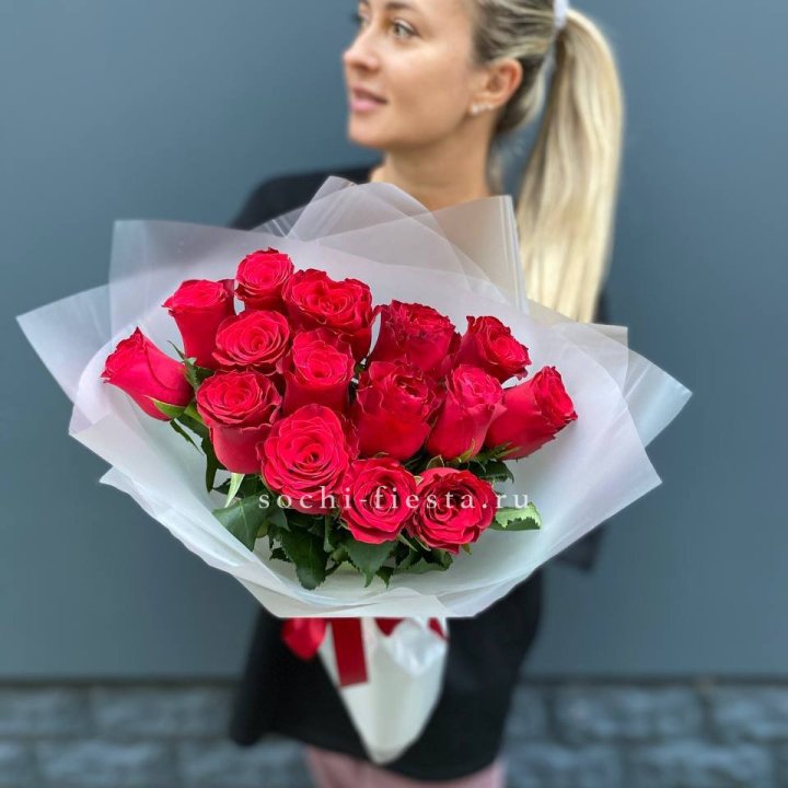 Букет из 15 красных роз  в Ярославле