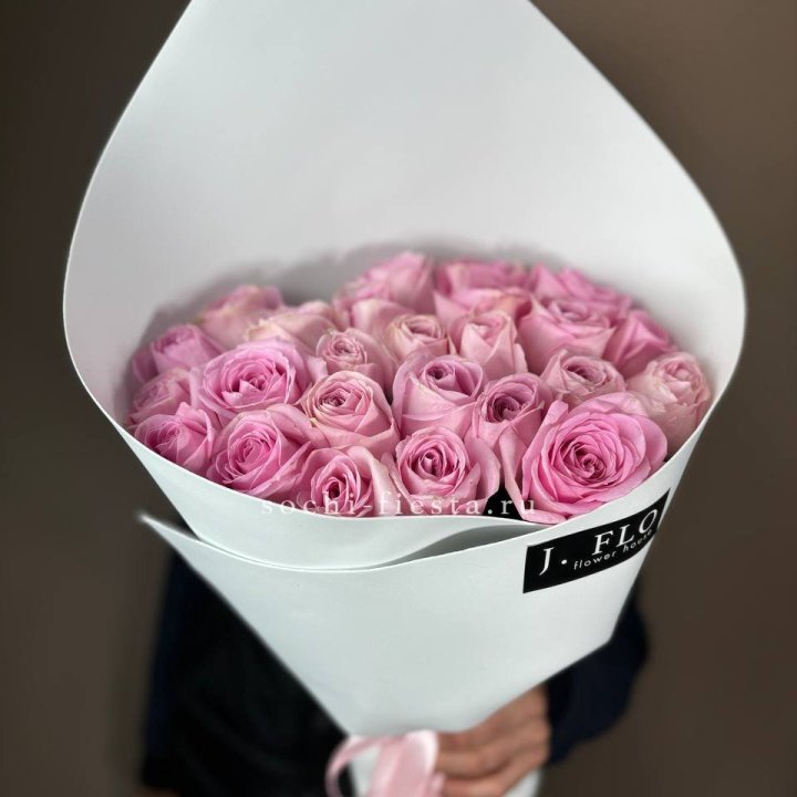 25 розовых роз в Ярославле