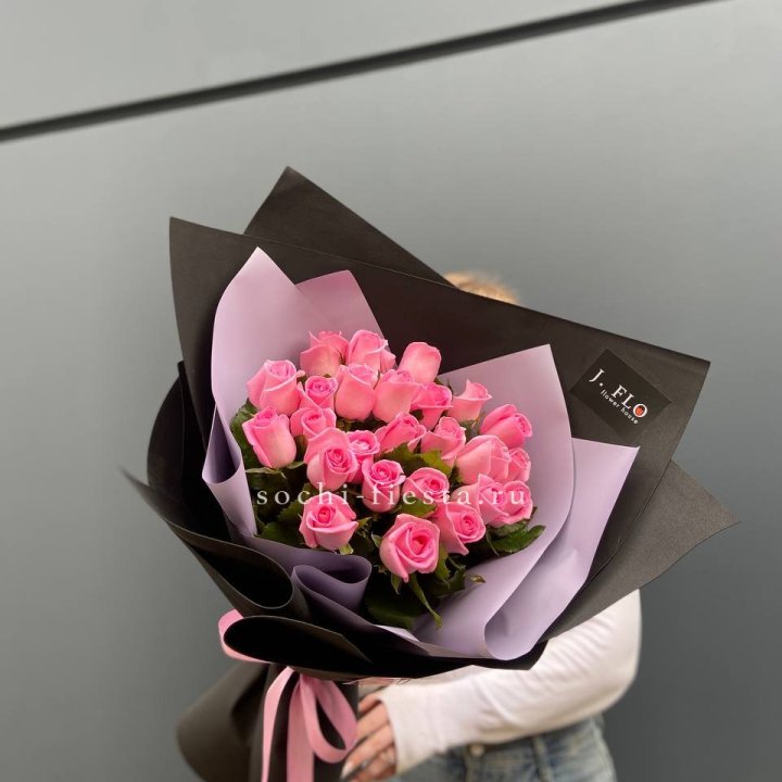 19 розовых роз  в Ярославле