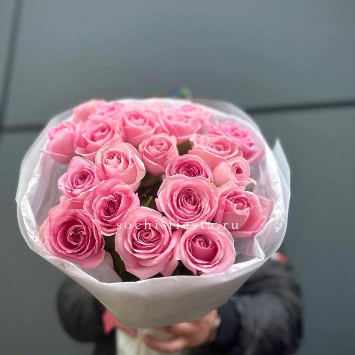 21 Розовая роза в белом в Ярославле