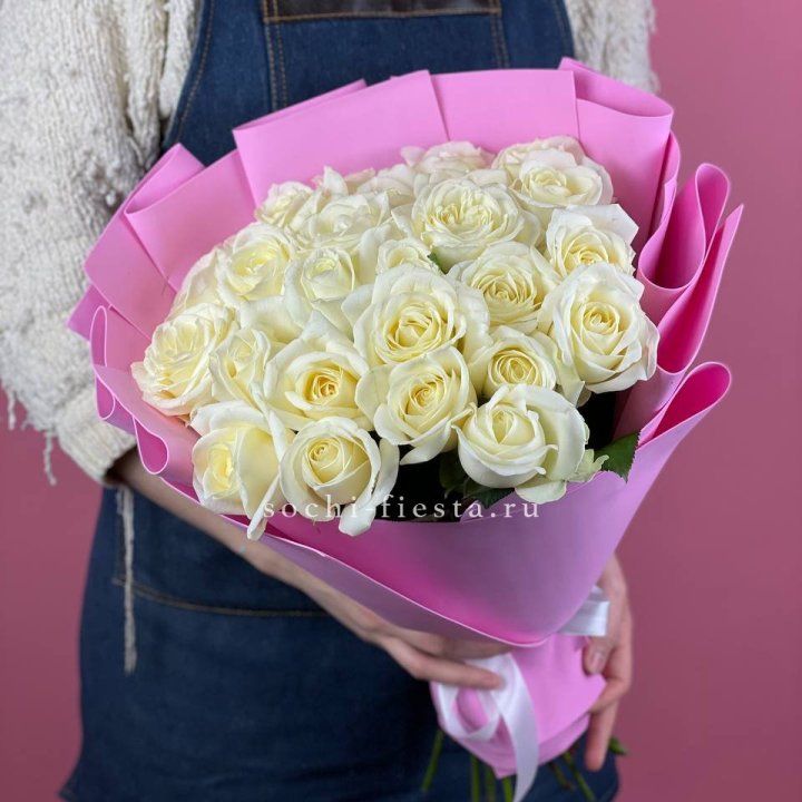25 белых роз в Ярославле
