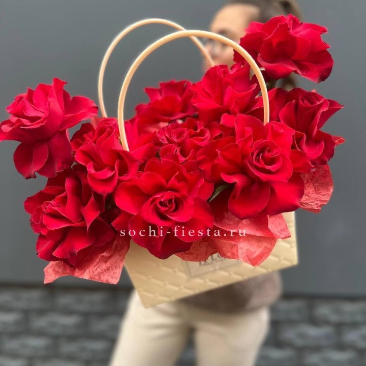 Французские розы в сумочке в Ярославле